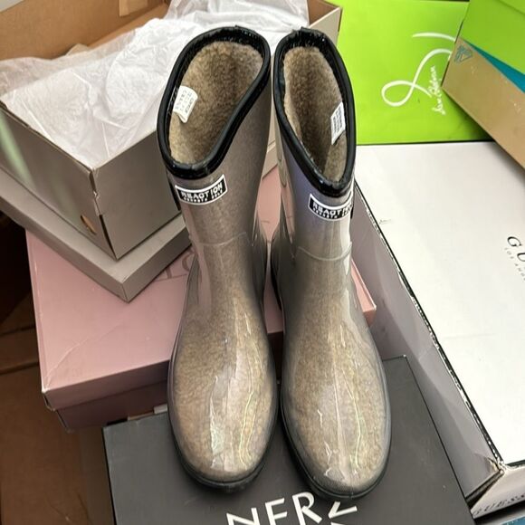 KENNETH COLE REACTION Women's Rain Buckle Cozy Lug Sole Rainboots - Picture 5 of 5